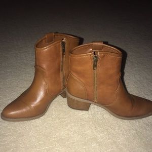 Women’s brown booties